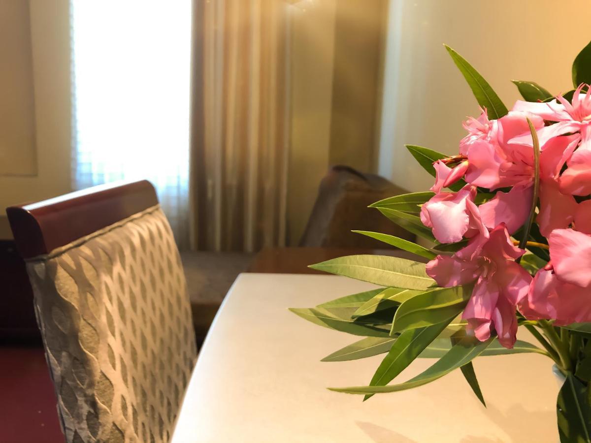 Hotel Arifi Shkodër Екстериор снимка
