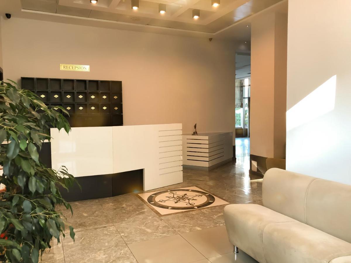 Hotel Arifi Shkodër Екстериор снимка