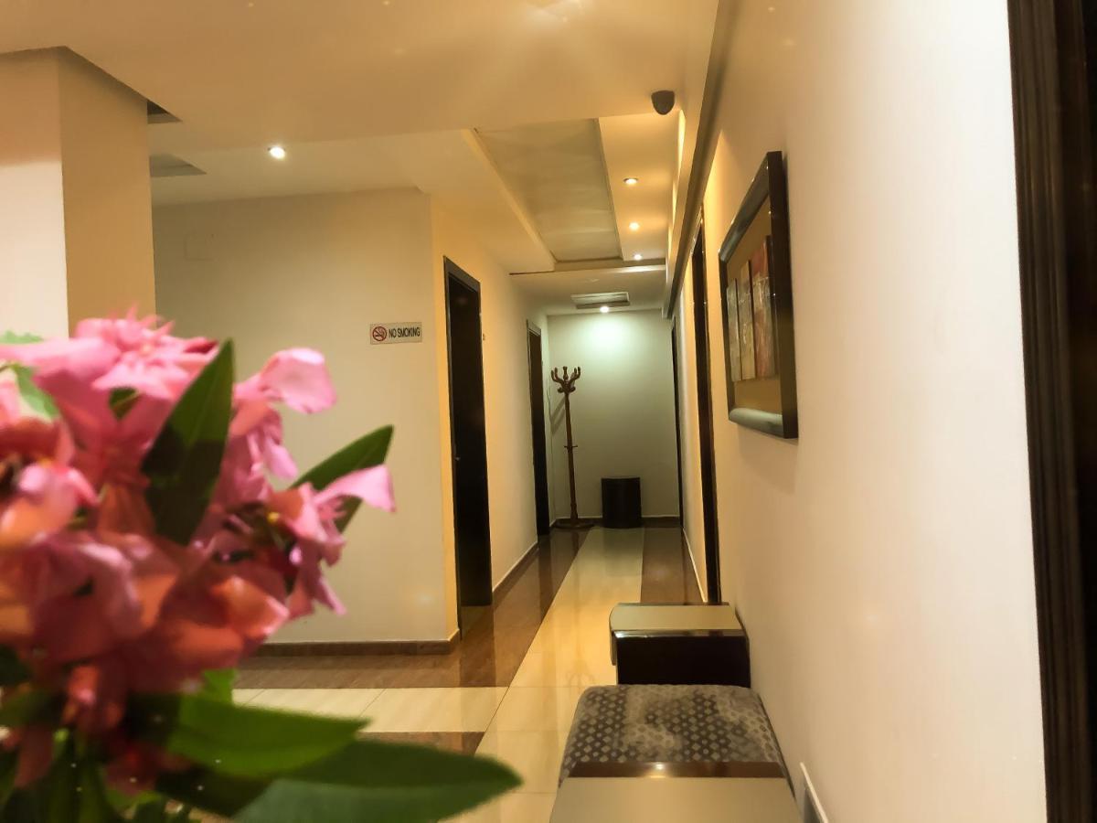 Hotel Arifi Shkodër Екстериор снимка