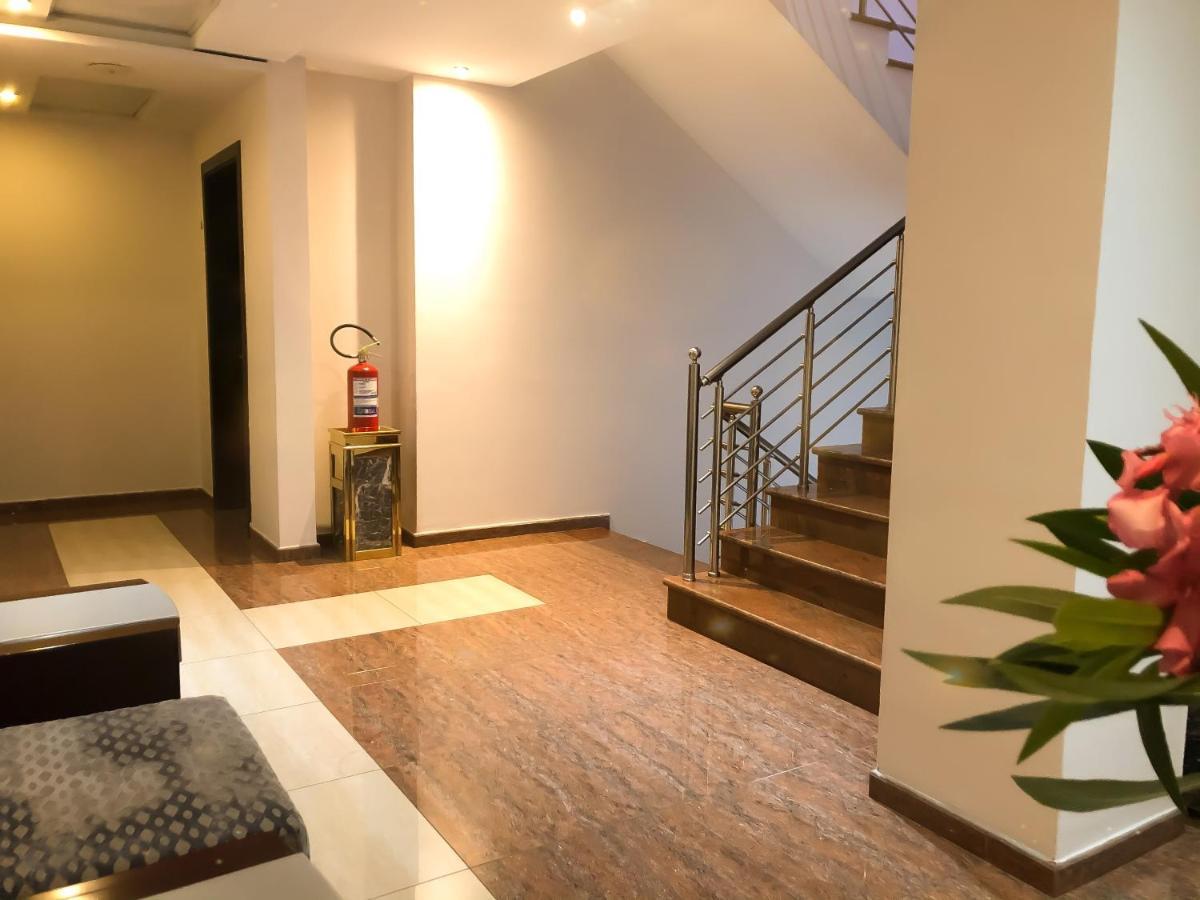 Hotel Arifi Shkodër Екстериор снимка