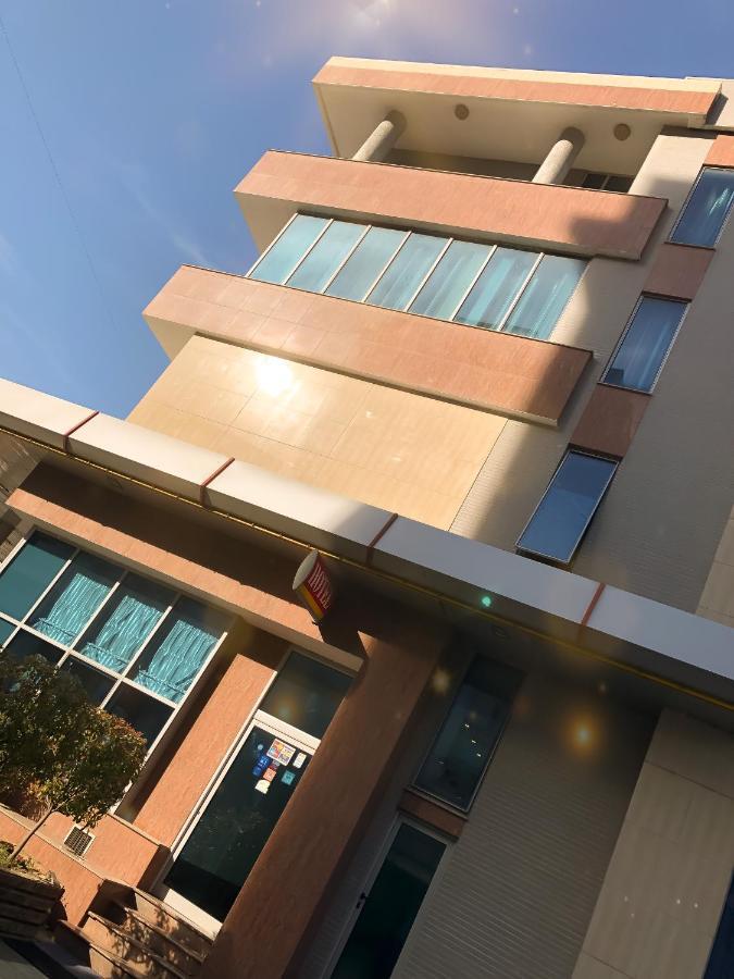 Hotel Arifi Shkodër Екстериор снимка