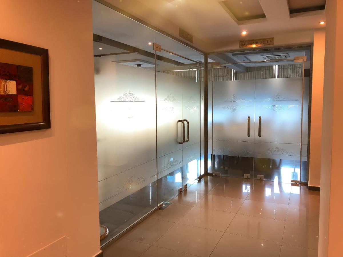Hotel Arifi Shkodër Екстериор снимка
