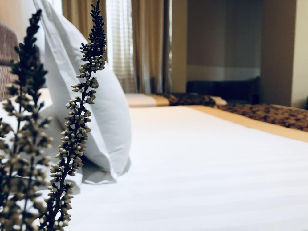 Hotel Arifi Shkodër Екстериор снимка