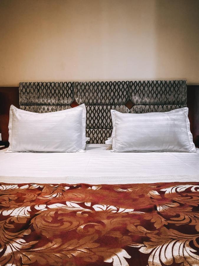 Hotel Arifi Shkodër Екстериор снимка