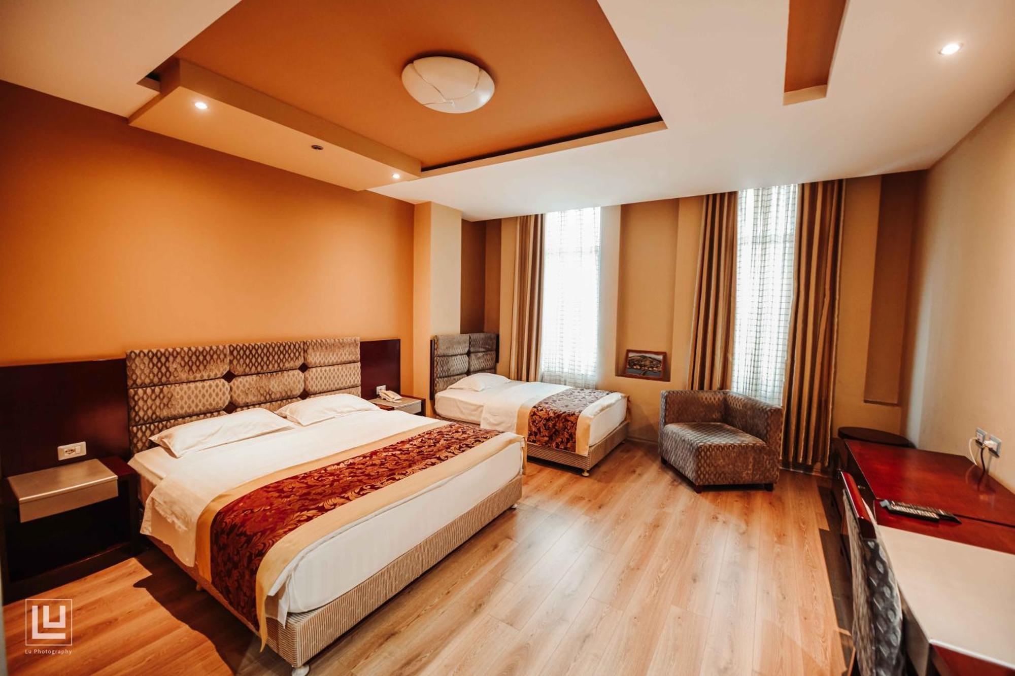 Hotel Arifi Shkodër Екстериор снимка