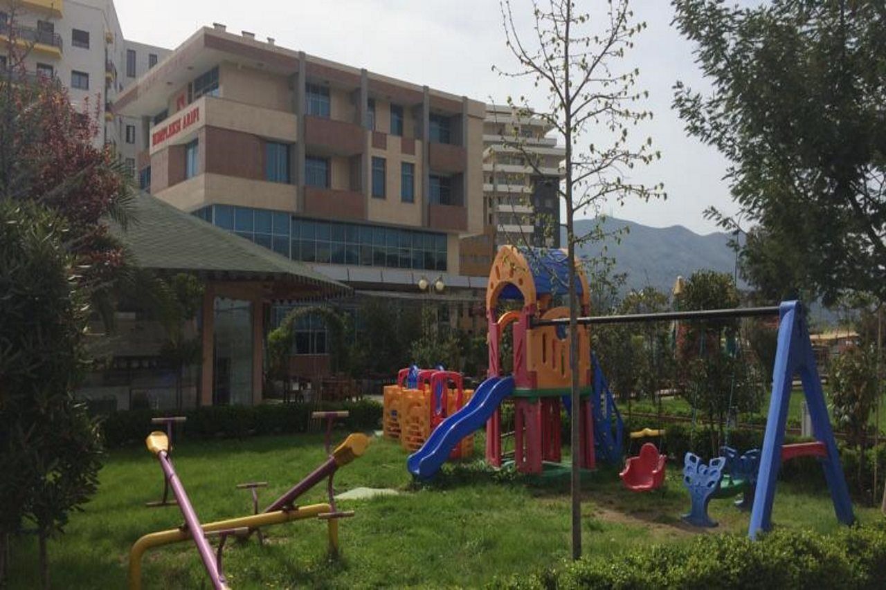 Hotel Arifi Shkodër Екстериор снимка
