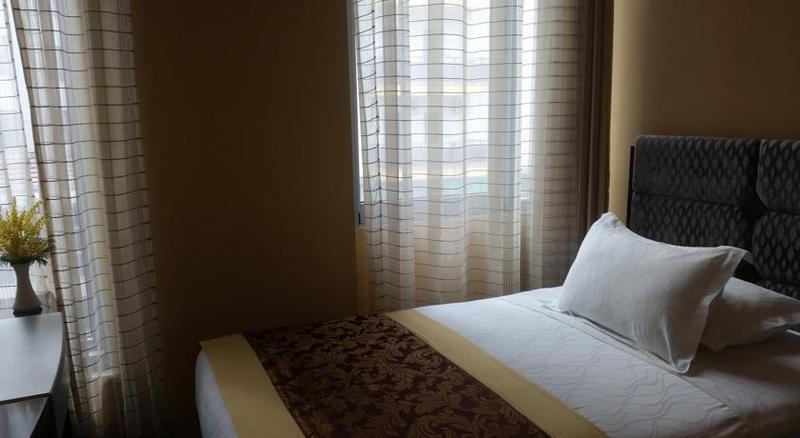 Hotel Arifi Shkodër Екстериор снимка